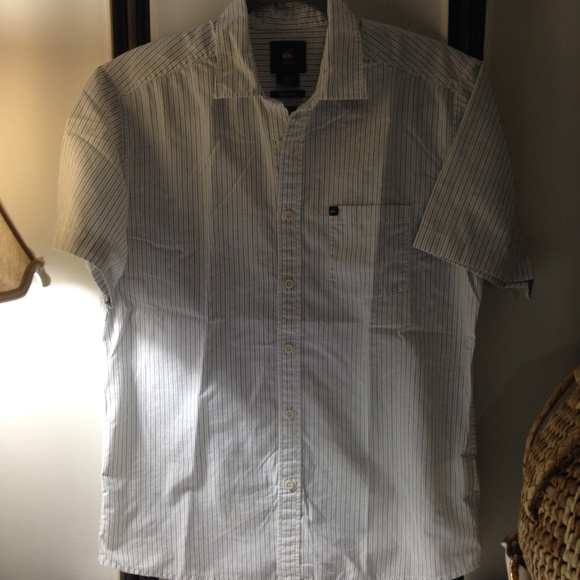 Donated ***** Quiksilver Button Shirt - Picture 3 of 8